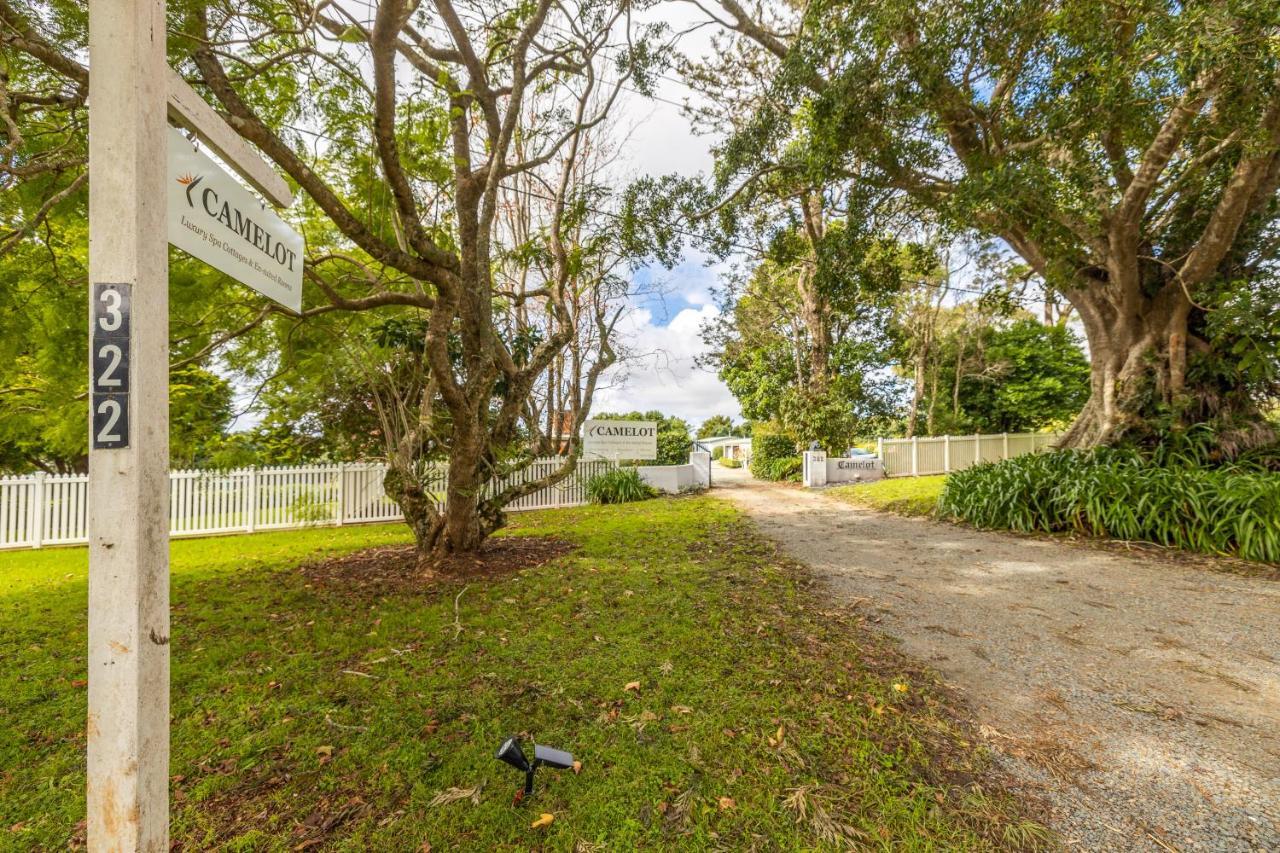 Camelot Boutique Accommodation Mount Tamborine Exterior photo