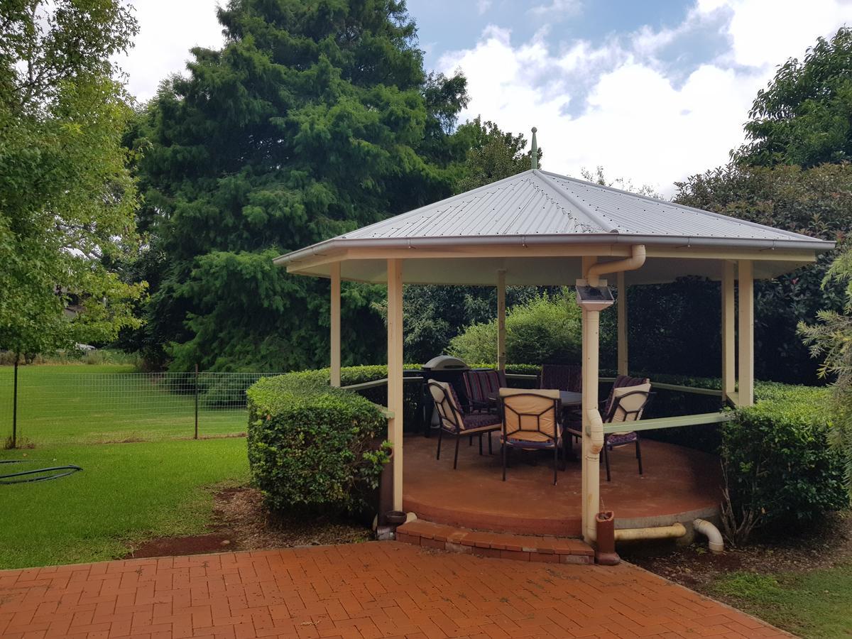 Camelot Boutique Accommodation Mount Tamborine Exterior photo