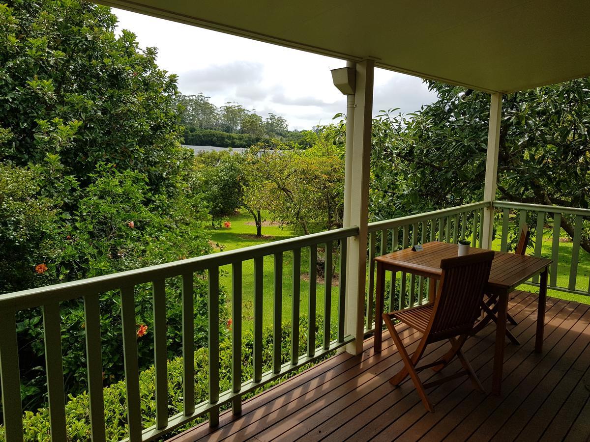 Camelot Boutique Accommodation Mount Tamborine Exterior photo