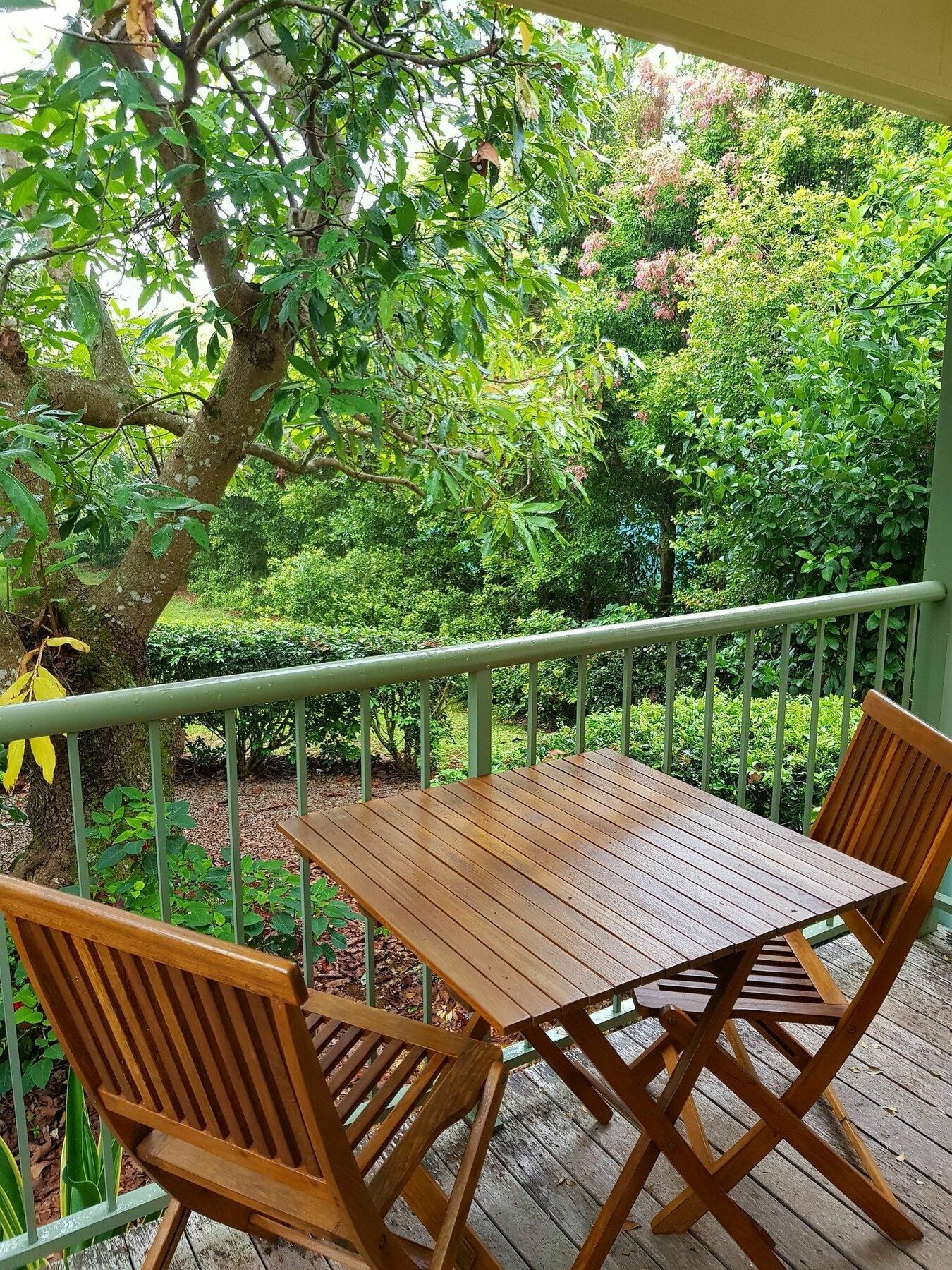 Camelot Boutique Accommodation Mount Tamborine Exterior photo