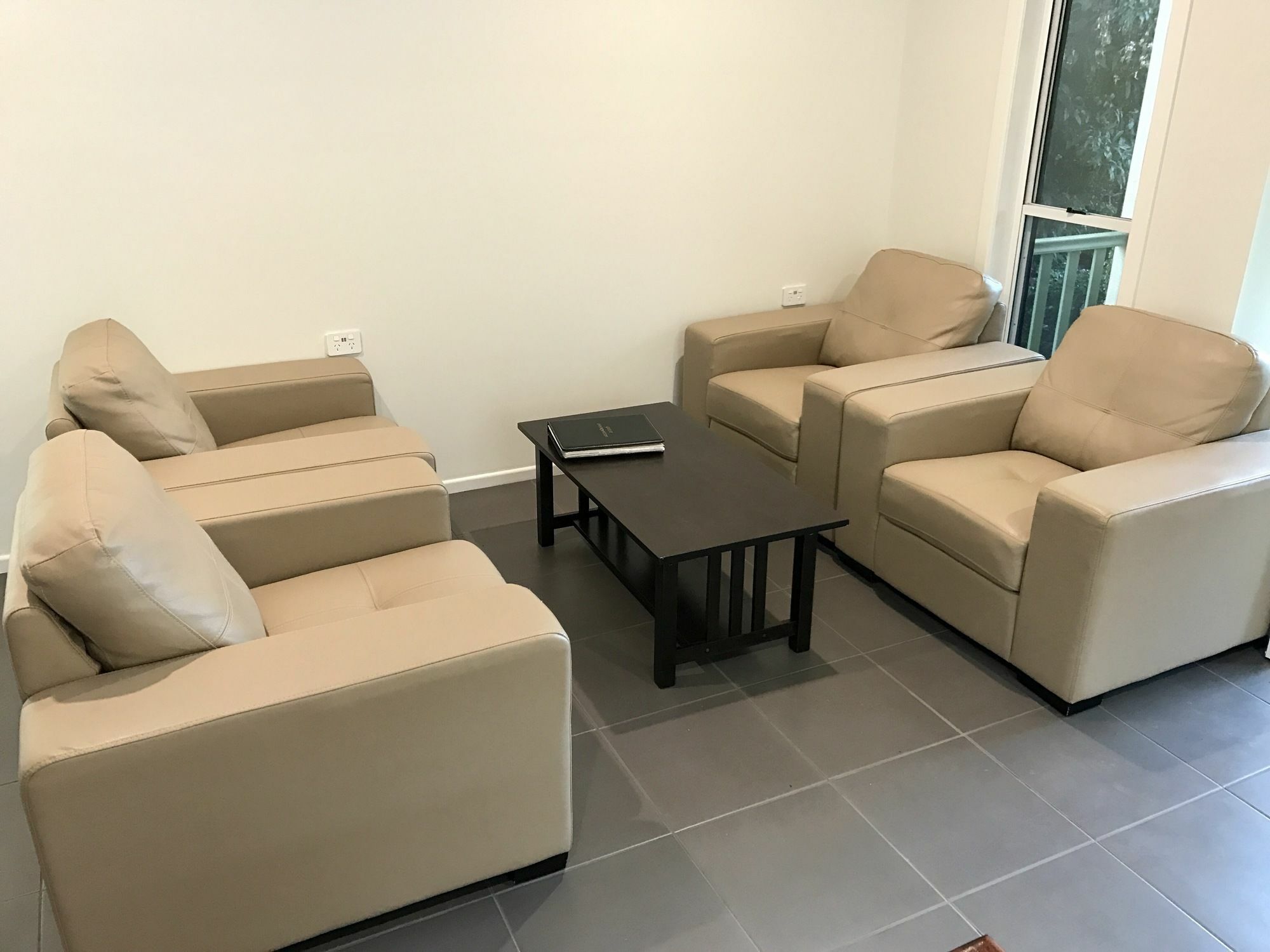 Camelot Boutique Accommodation Mount Tamborine Exterior photo